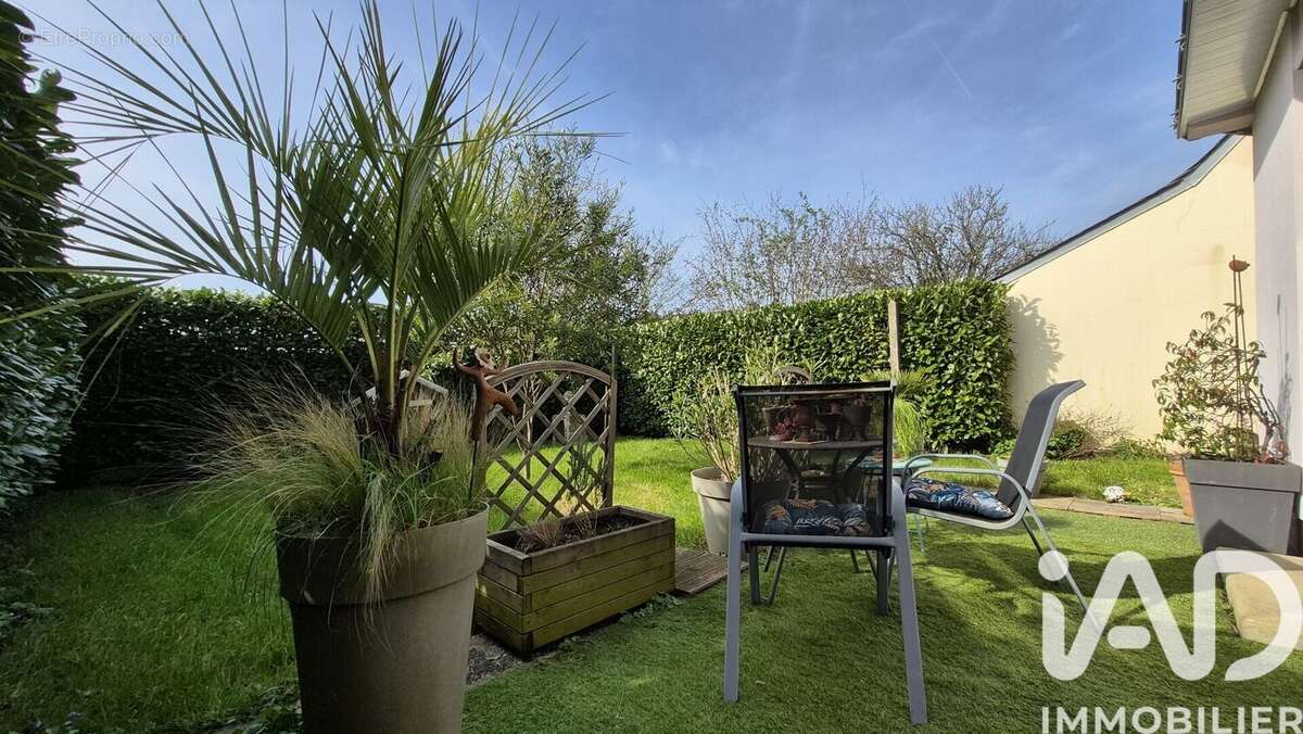 Photo 2 - Maison à MEUCON