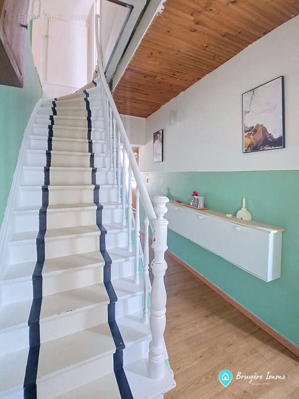 Maison 93 m² à Maubeuge  - photo 2