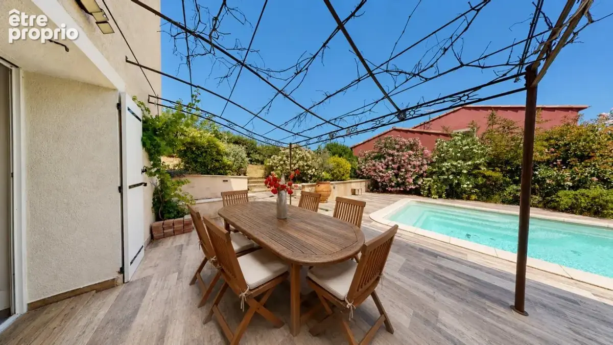 BASTIDE  Rénovée - 190 m²  4 Chambres - terrain clos et arboré de 600 m² avec belle Piscine - photo 21