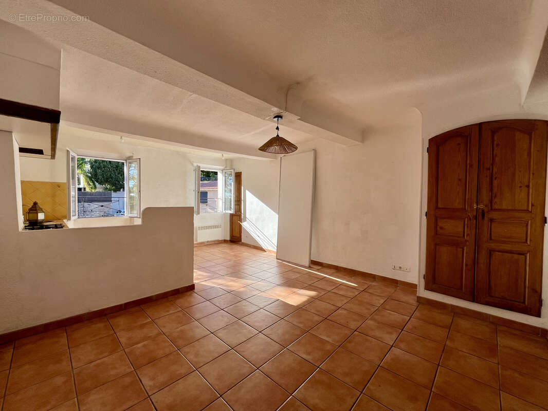 Appartement à LA FARLEDE