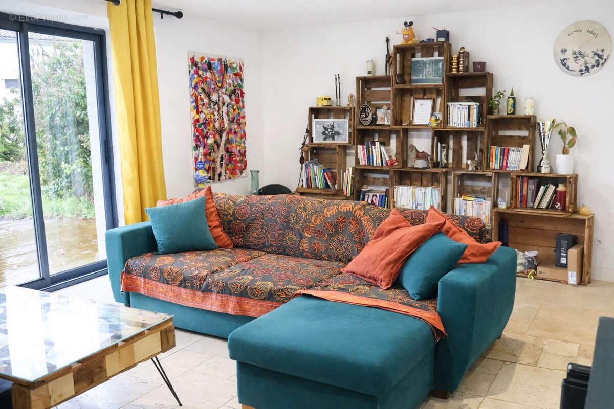 Maison à CHATEAUNEUF-SUR-CHARENTE