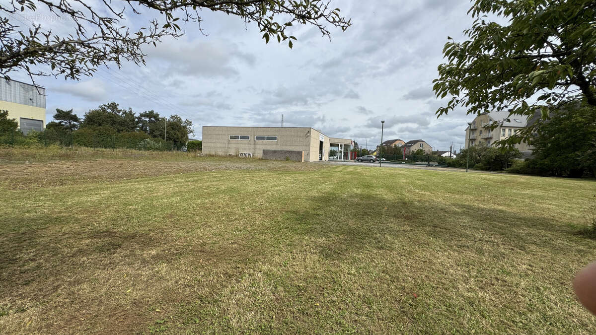 Commerce à SUNDHOUSE