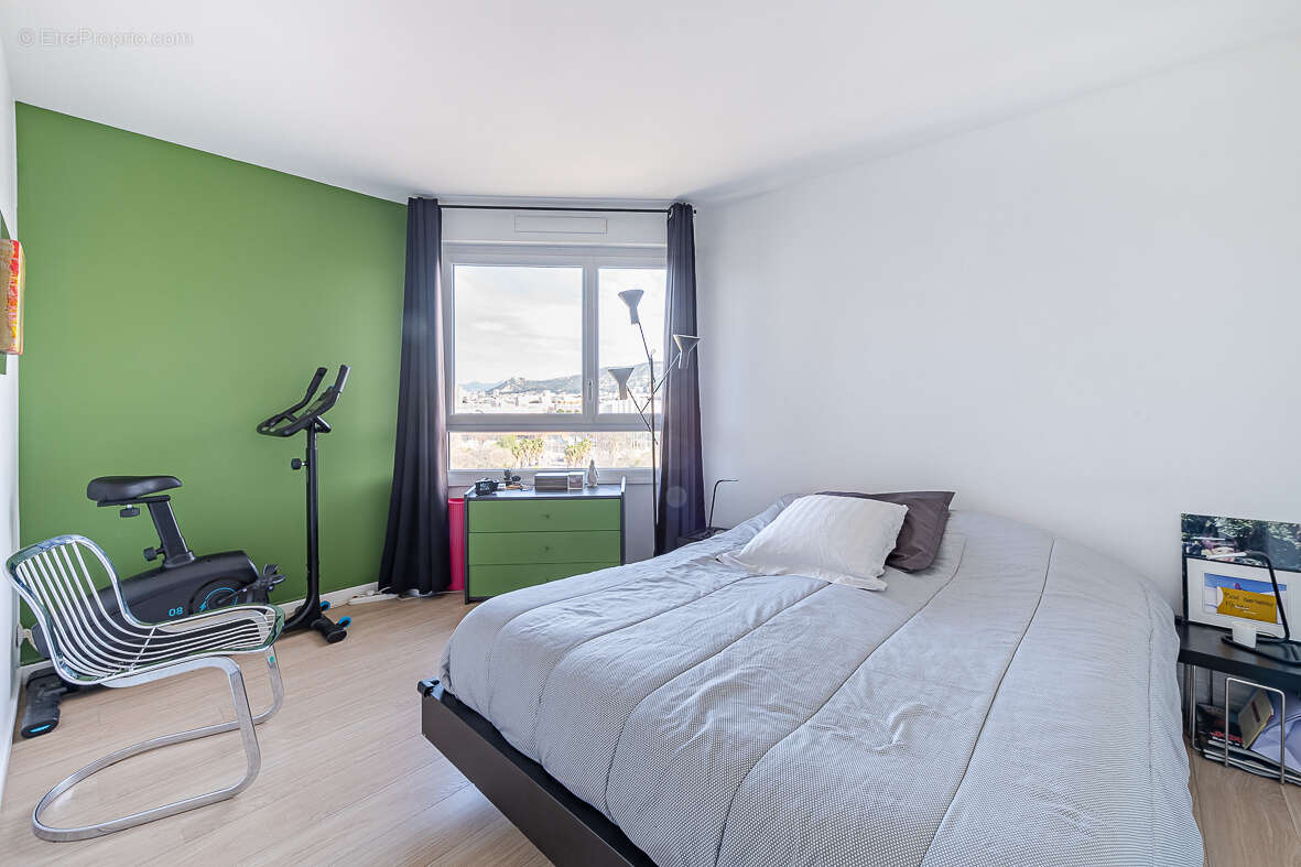 Appartement à MARSEILLE-8E