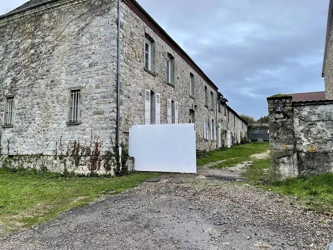 Maison à HAUTEVESNES