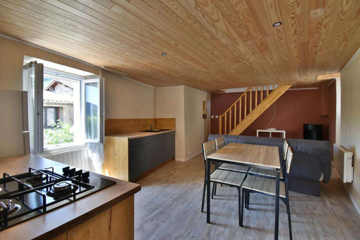 Charmante petite maison entièrement rénovée - photo 3