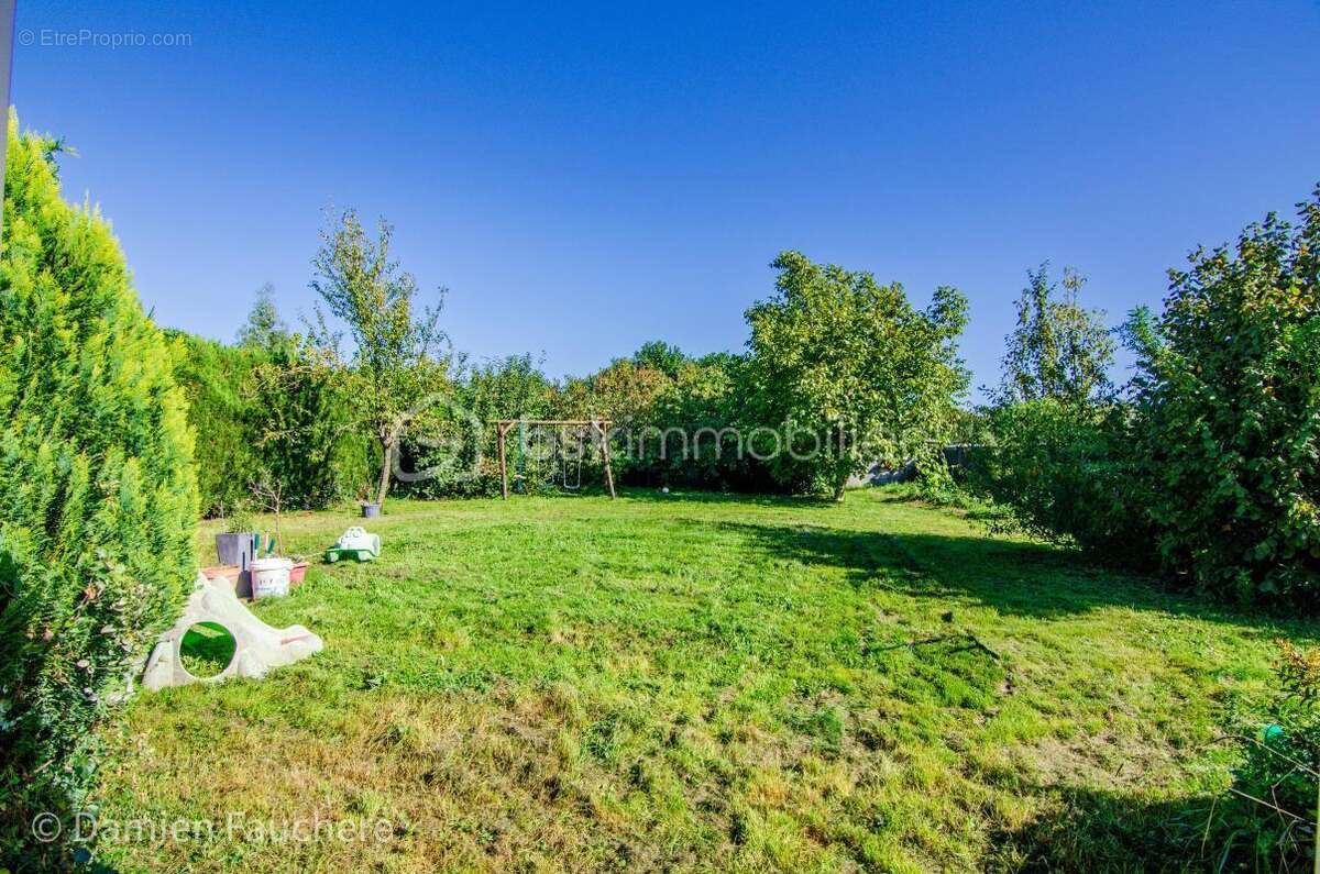 Maison à VARENNES-SUR-SEINE