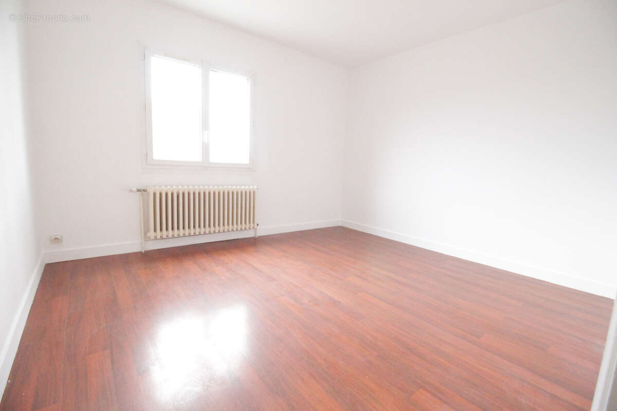 Appartement à MONNAIE