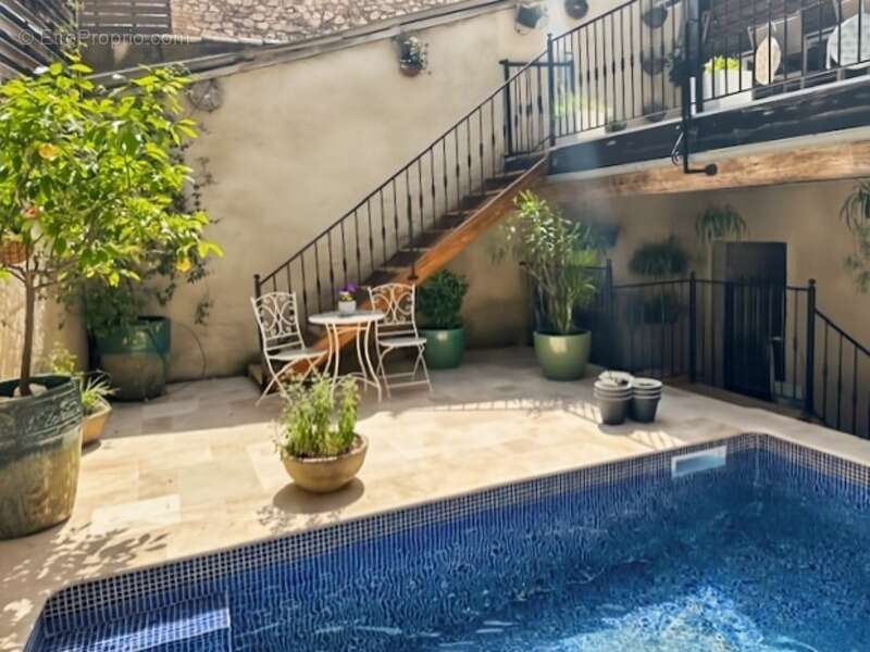 Maison à CAUSSES-ET-VEYRAN