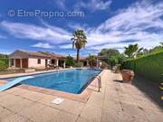 Maison à ROQUEBRUNE-SUR-ARGENS