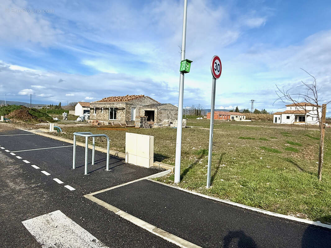 Terrain à PIERRELATTE