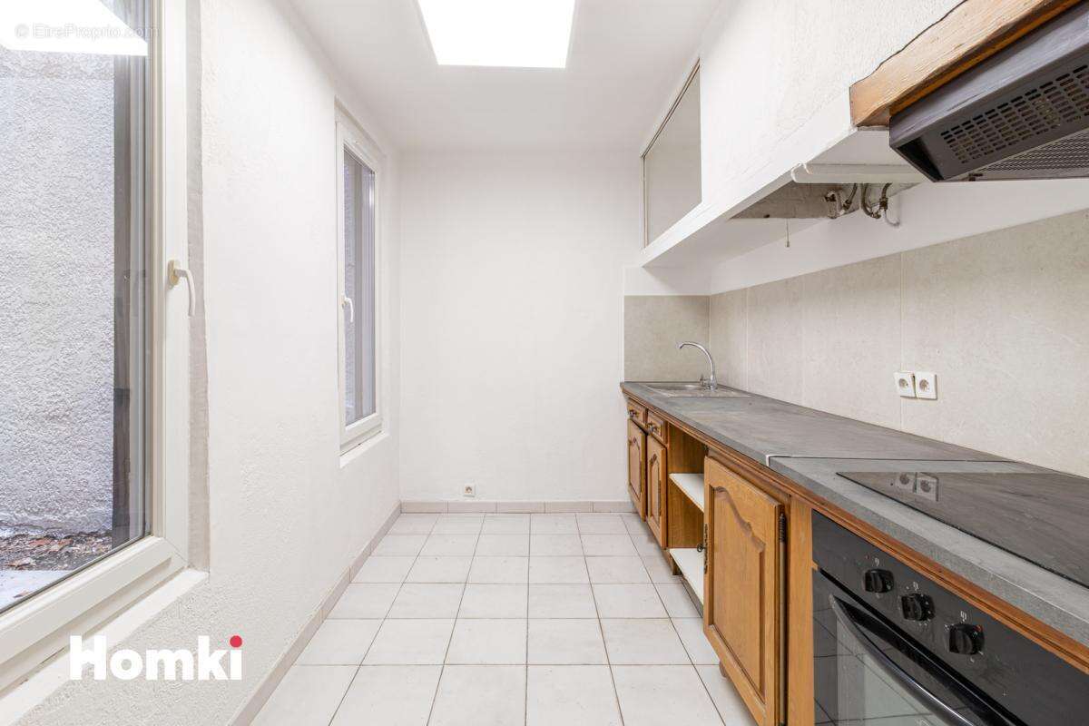 Appartement à MARSEILLE-6E