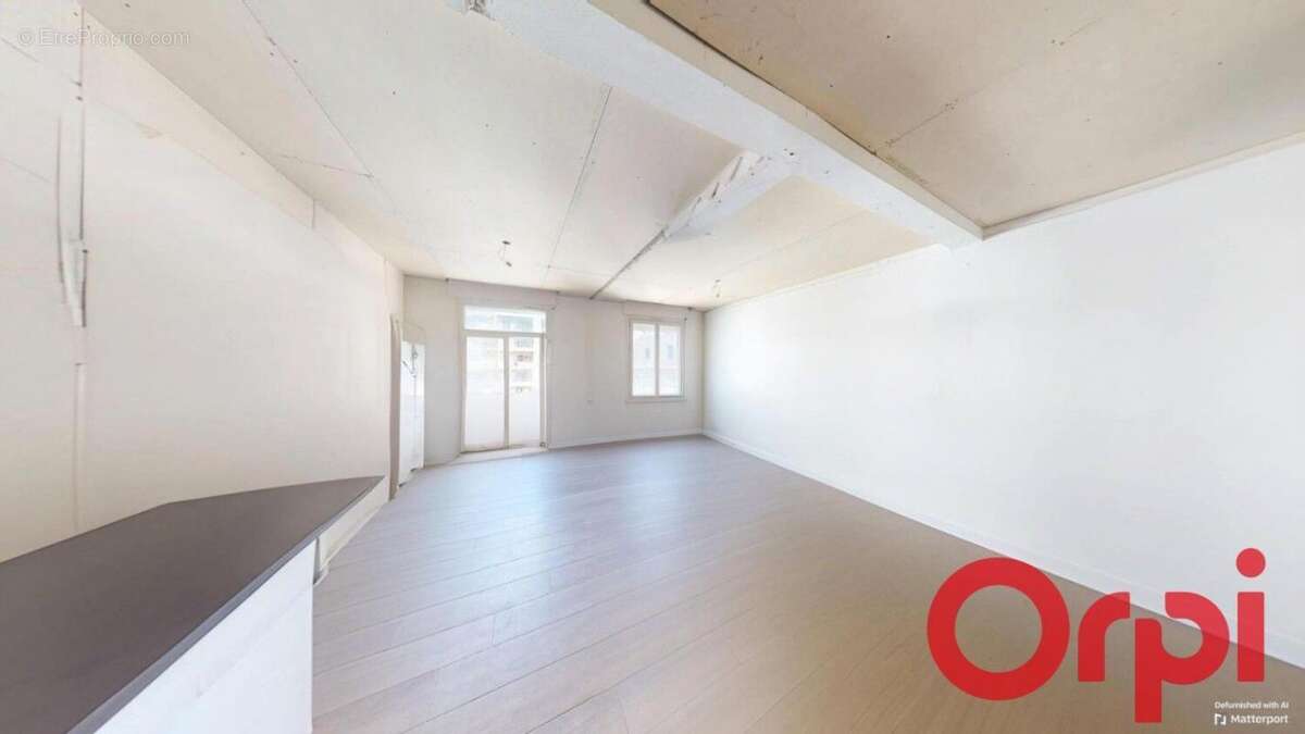 Appartement à MARSEILLE-7E