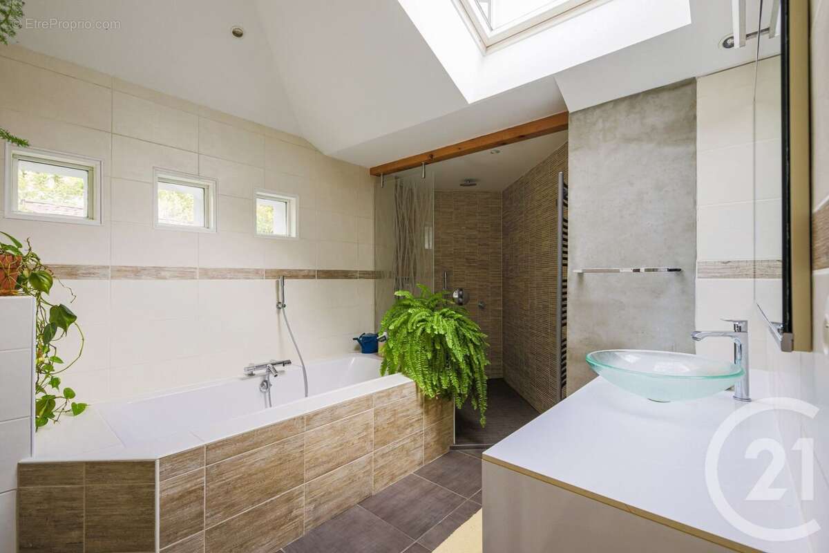 Maison à SAINT-MARTIN-D&#039;URIAGE