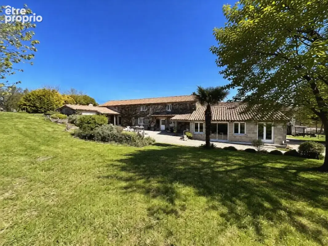 Maison Avec Piscine Allemans 8 pièce(s) 205 m2 - photo 2