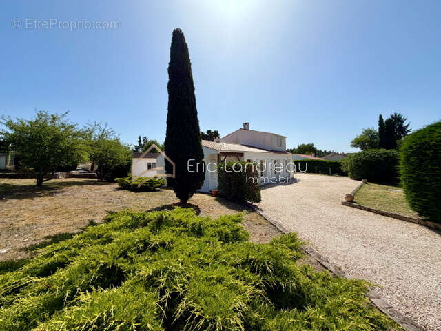 Maison  5 pièces avec garage et piscine proche commerces de proximité - photo 18