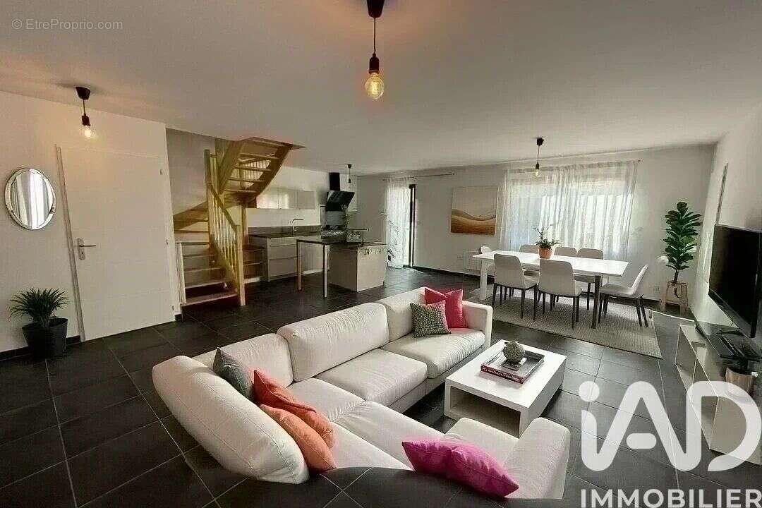 Photo 3 - Maison à SERNHAC