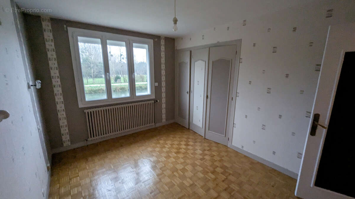 Maison à MAGNE