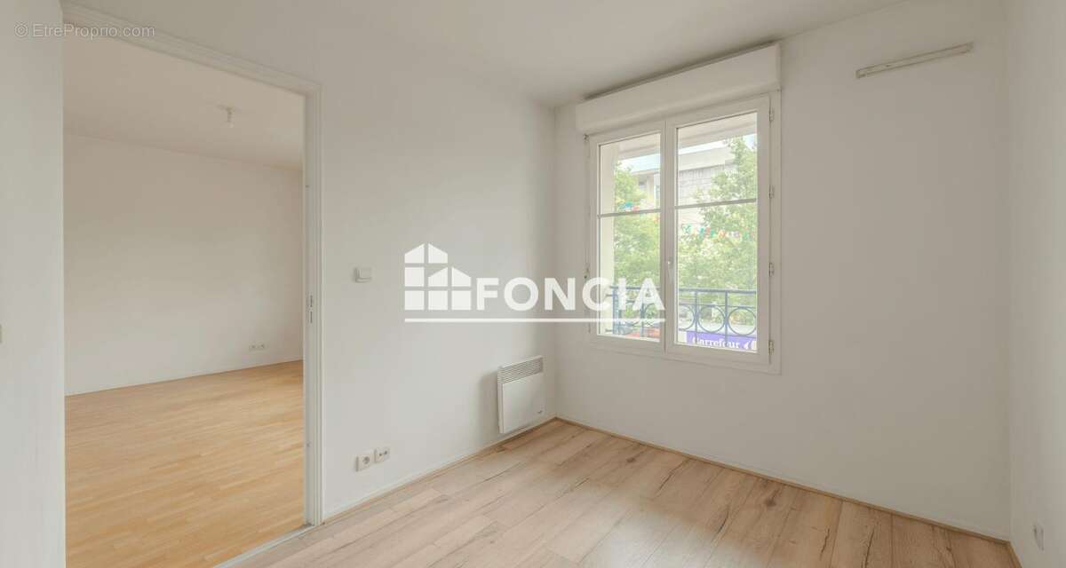 Appartement à LE PLESSIS-ROBINSON