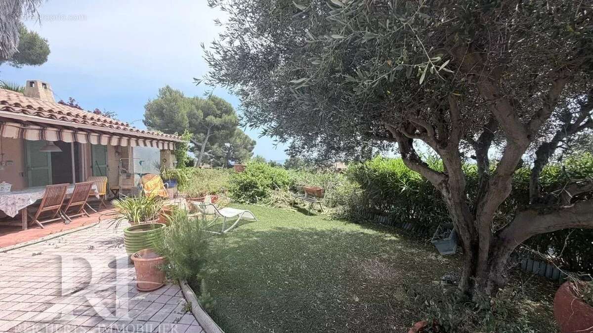 Maison mitoyenne vue mer dans domaine avec piscine et tennis - photo 5