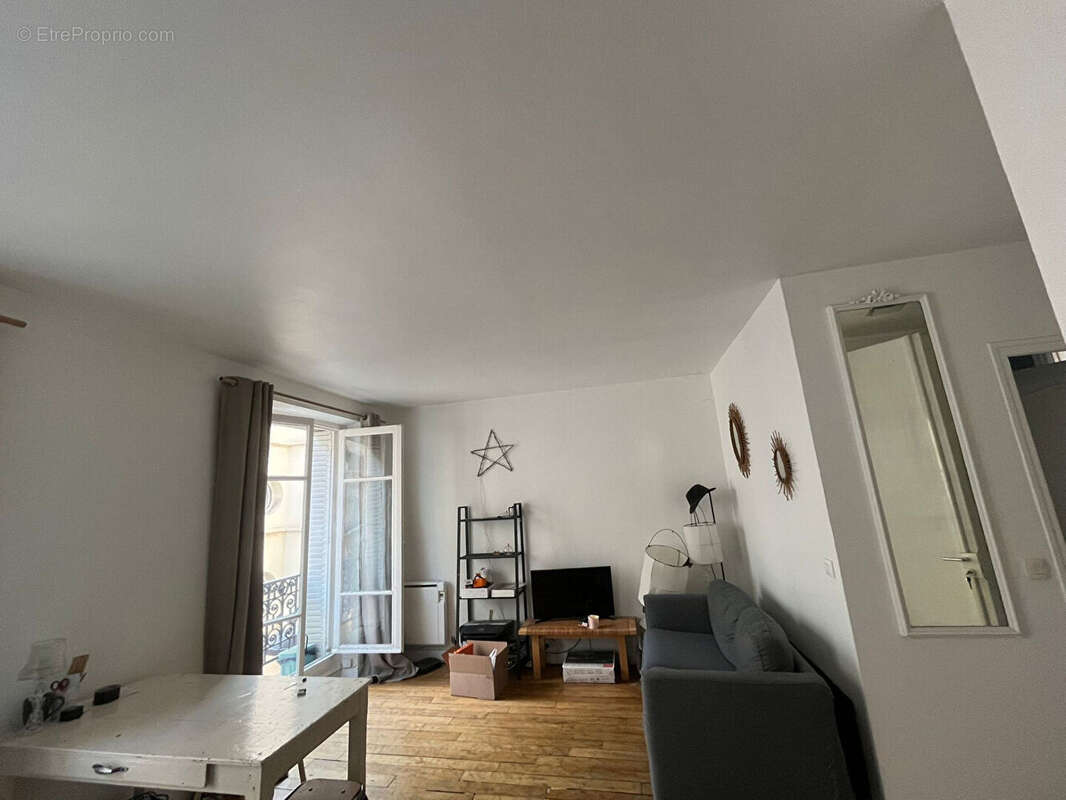 Appartement à PARIS-19E