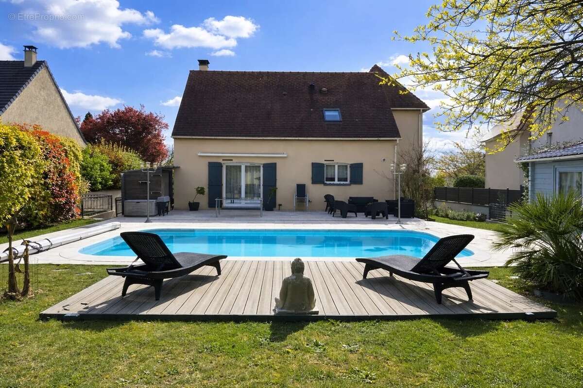 Maison à MAREUIL-LES-MEAUX