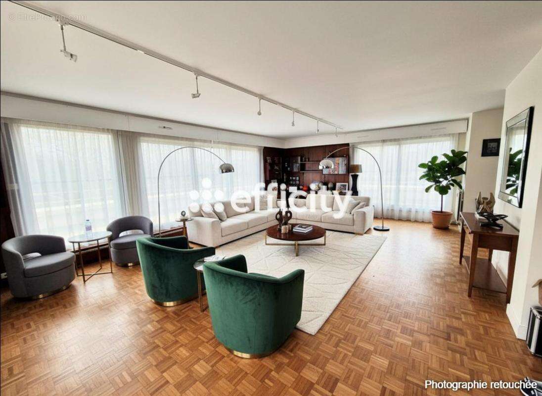 Appartement à LE VESINET