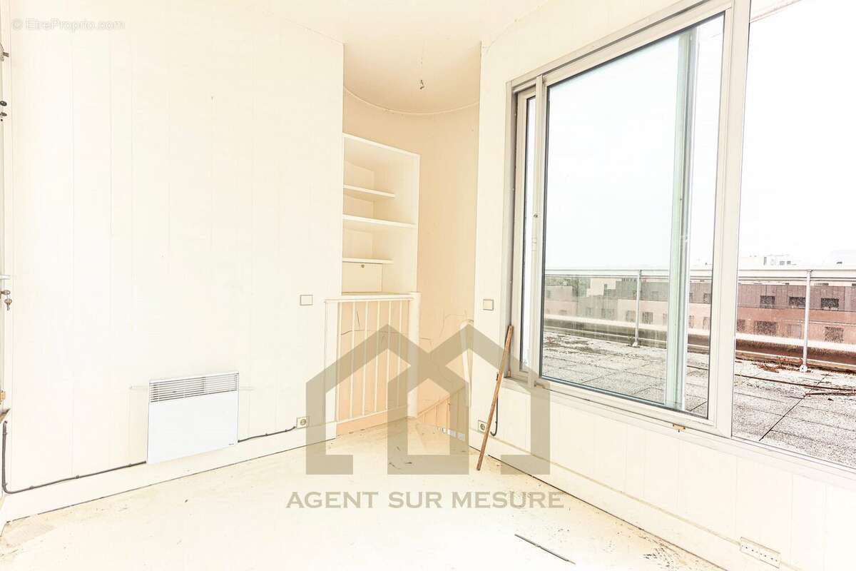 Appartement à NEUILLY-SUR-SEINE