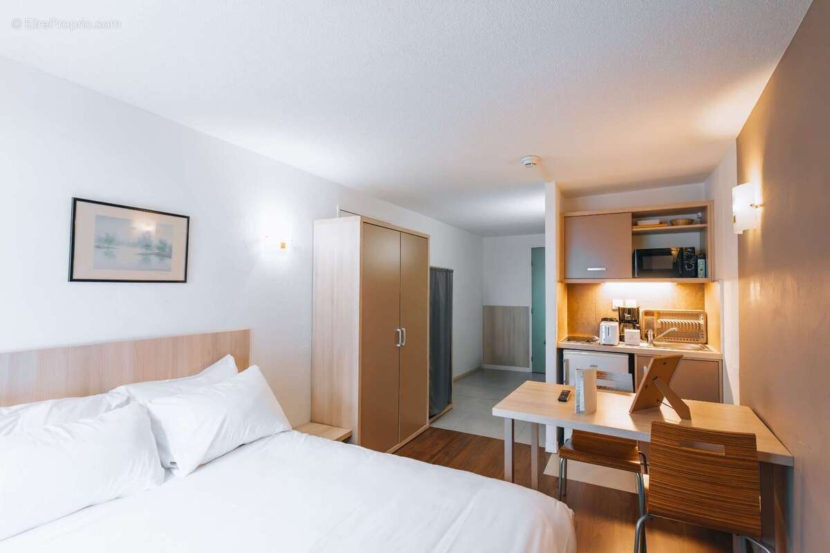 INVESTISSEMENT LOCATIF  Cauterets  Résidence Appart'Hôtel Garden & City  8,12 % de rentabilité - photo 3
