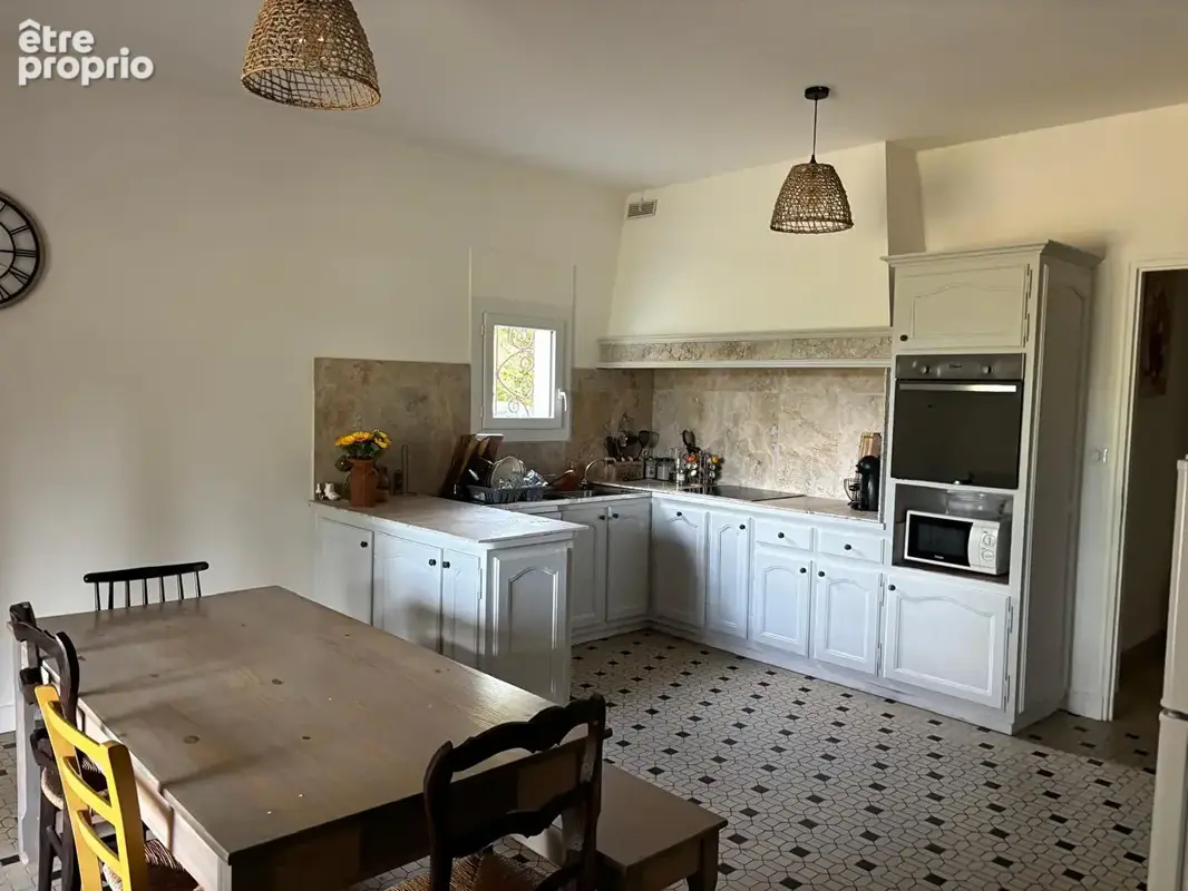 Propriété familiale d'exception à Jarnac (16) - photo 6