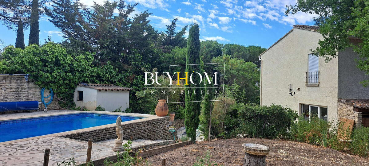 Maison à L'ISLE-SUR-LA-SORGUE