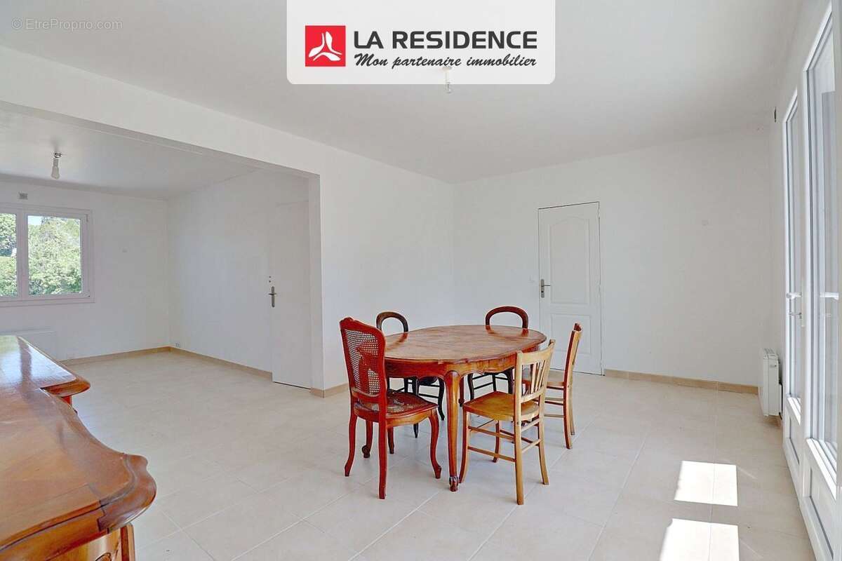 Maison 115 m² à Villiers-Saint-Frederic  - photo 7