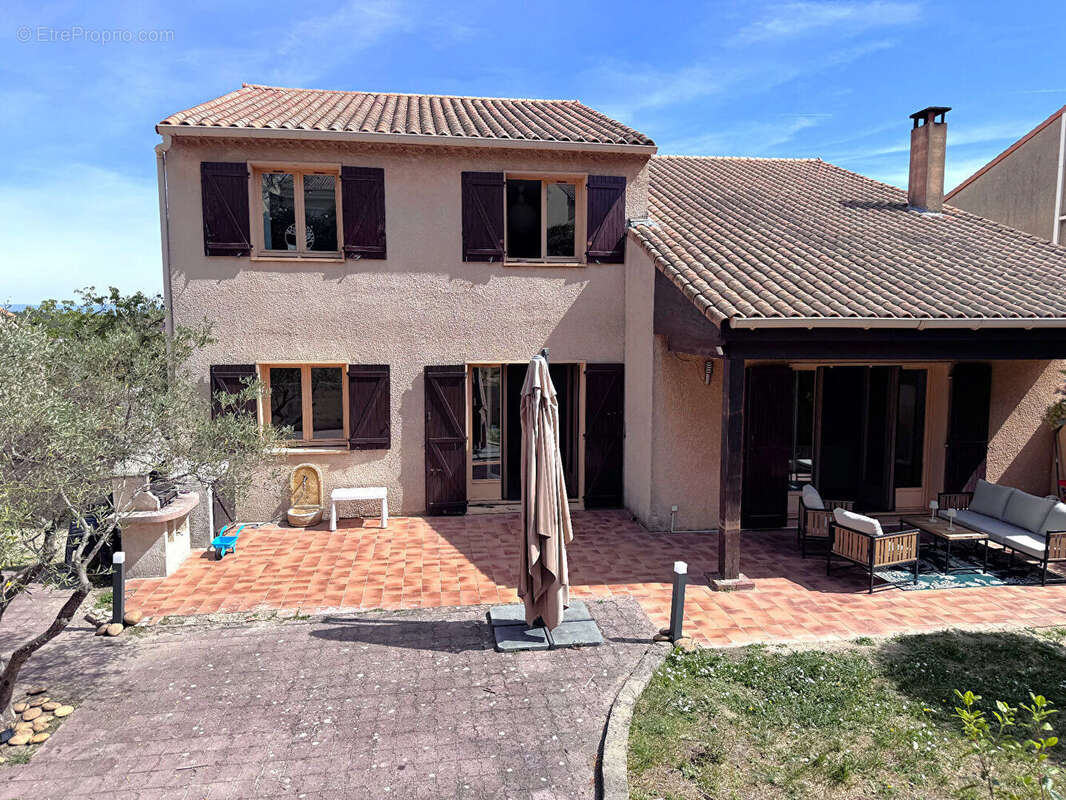 Maison à VILLENEUVE-LES-AVIGNON