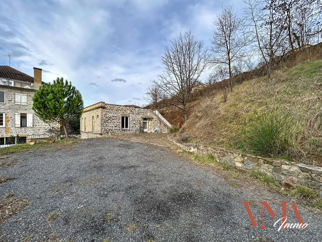Maison à SAIN-BEL