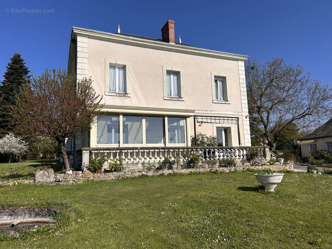 Maison à SENNEVIERES