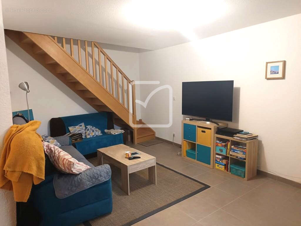 Appartement à SAINT-MAURICE-D'IBIE