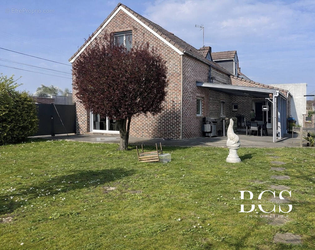 Maison à SAINT-AMAND-LES-EAUX