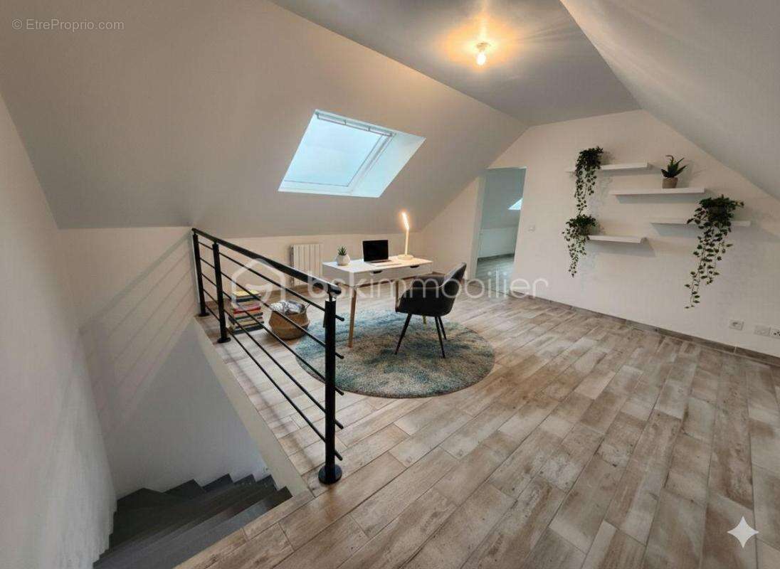 Maison à GRAND-CHAMP