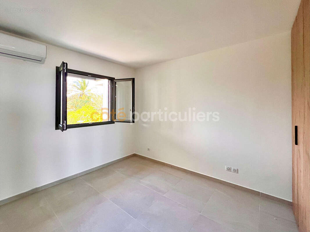 T2 standing le green st francois - photo 3