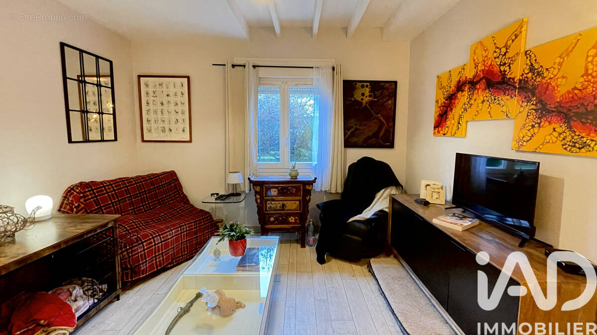 Photo 1 - Maison à SAINT-THURIAU