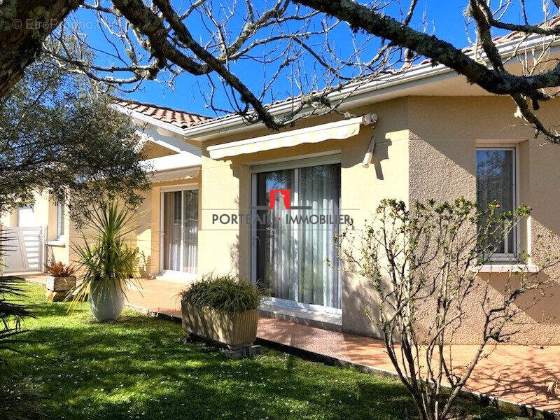 Maison à SAINT-ANDRE-DE-CUBZAC