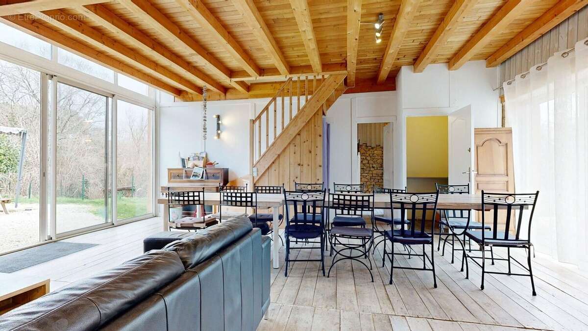 Grand gîte pièce de vie - Maison à COUX-ET-BIGAROQUE