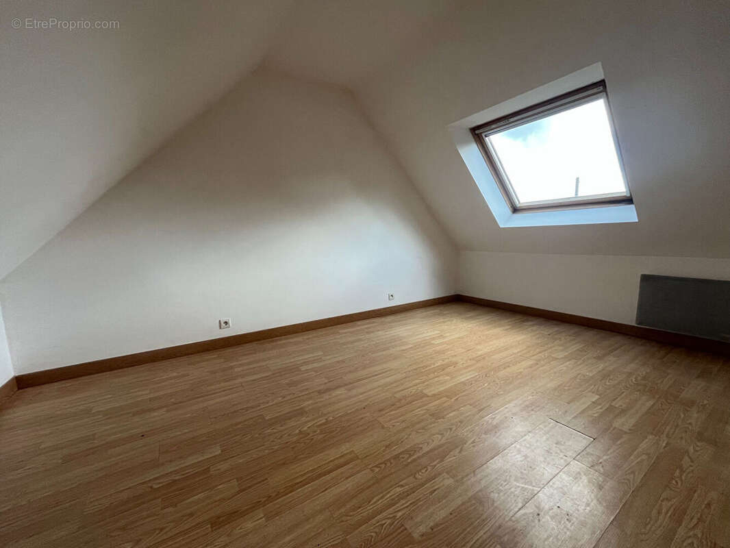 Maison à LE TREVOUX