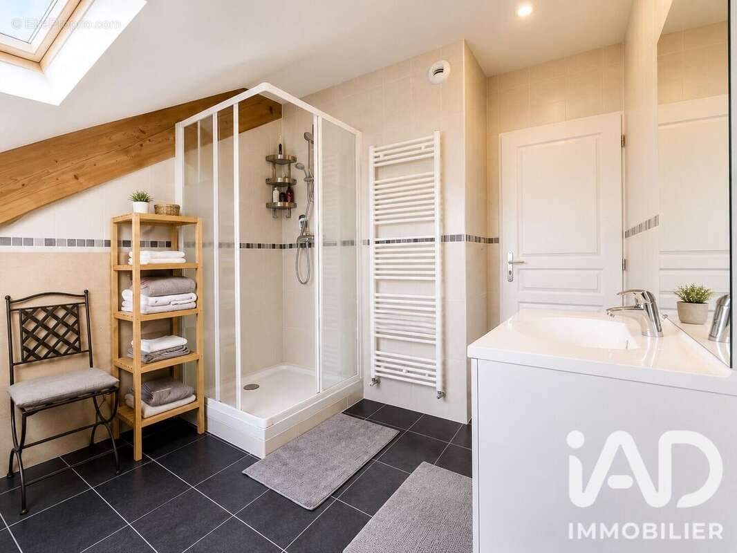 Appartement 90 m² à Audun-Le-Roman  - photo 6