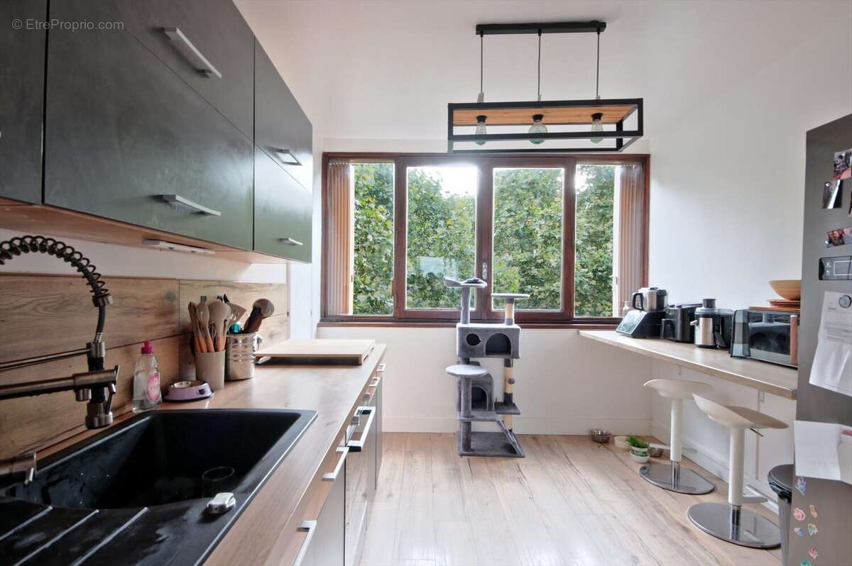 Appartement à FONTENAY-LE-FLEURY