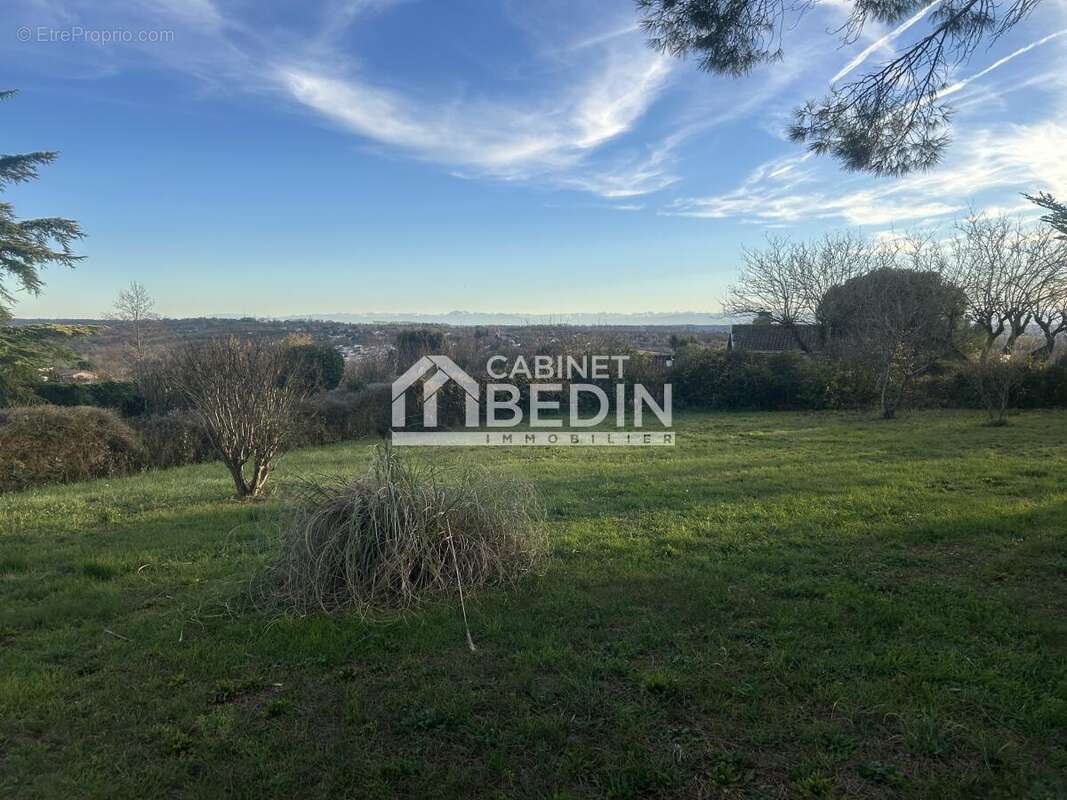 Maison à LAUZERVILLE