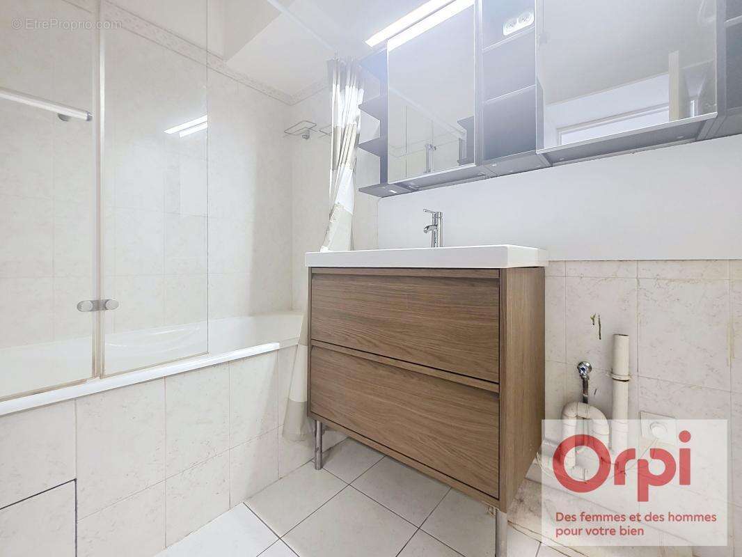 Appartement à ISSY-LES-MOULINEAUX