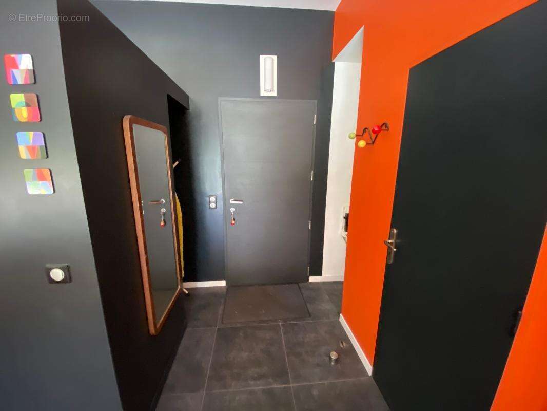 Villa COUP DE COEUR de 2015 de 130 m² avec Piscine couloir de 13x3 sur 2281 m² de Terrain divisible - photo 12