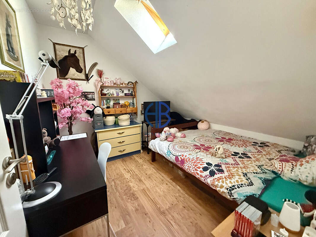 Appartement type 4 avec balcon + 2 places de parking - photo 7