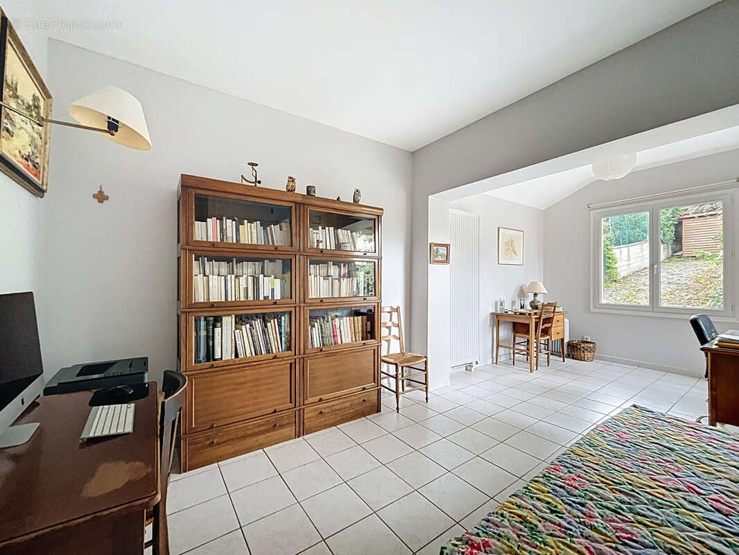 Maison à FRANCHEVILLE