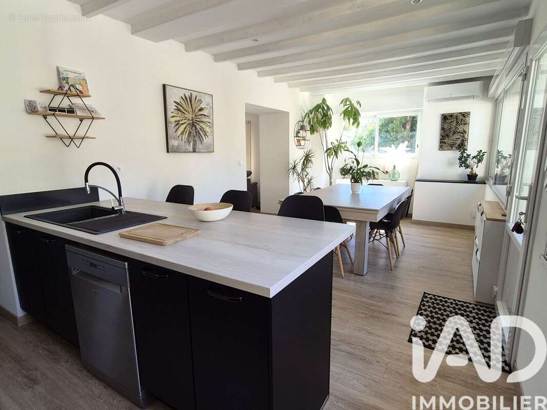 Photo 2 - Maison à BAGNOLS-SUR-CEZE